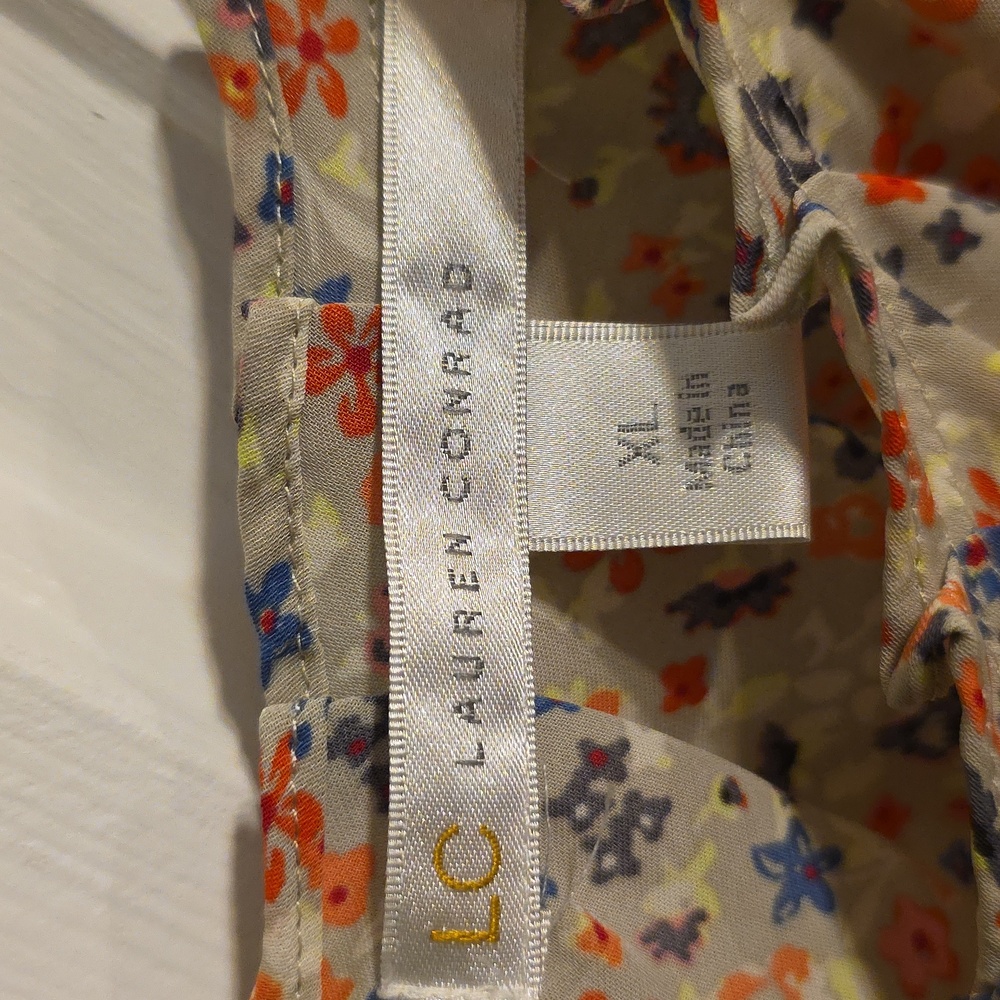 LC Lauren Conrad Multicolor Floral Blouse - Picture 2 of 8